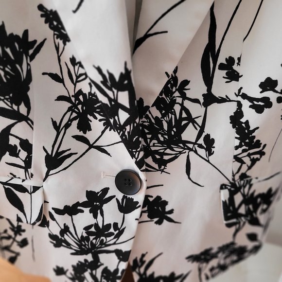 Mario Serrani Black and White Floral Blazer US 6 - Picture 4 of 10